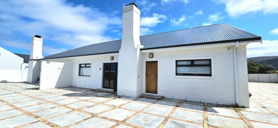 5 Bedroom Property for Sale in Franskraal Western Cape